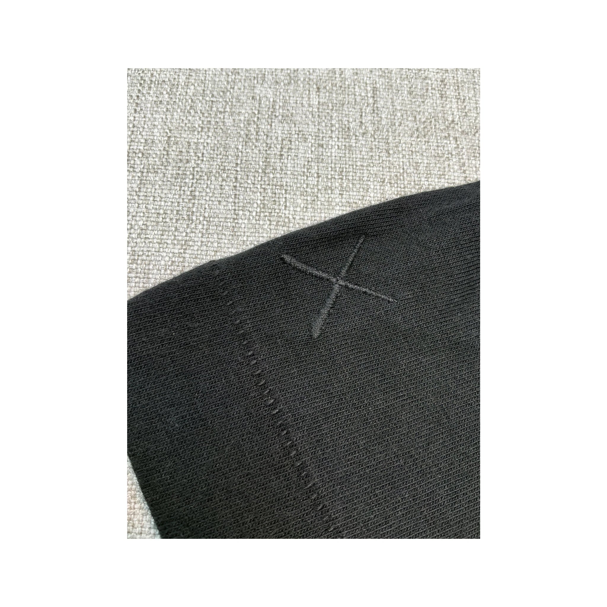 T-shirt Uniqlo KAWS em algodão com estampado da Rua Sésamo