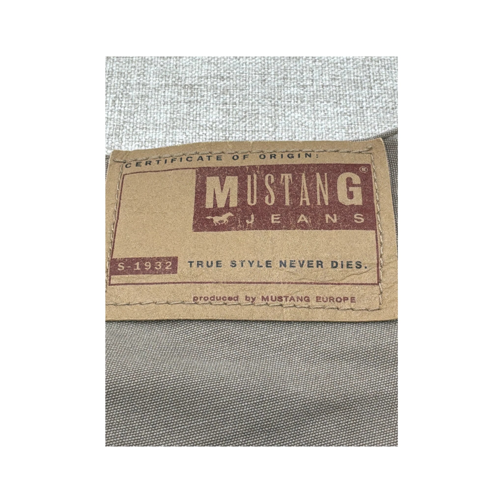 Mustang Beige Cotton Cargo Chinos