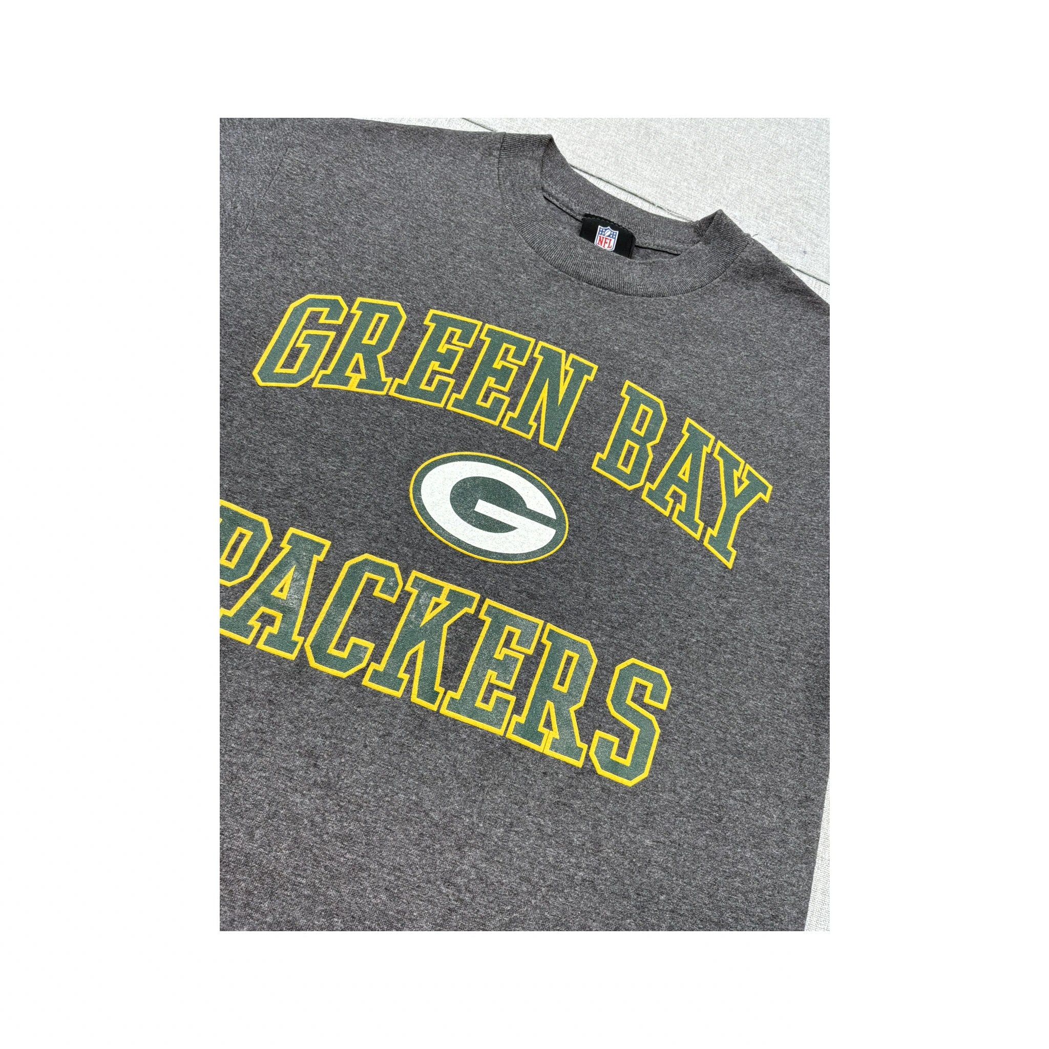 NFL Team Apparel Green Bay Packers Graphic Shirt