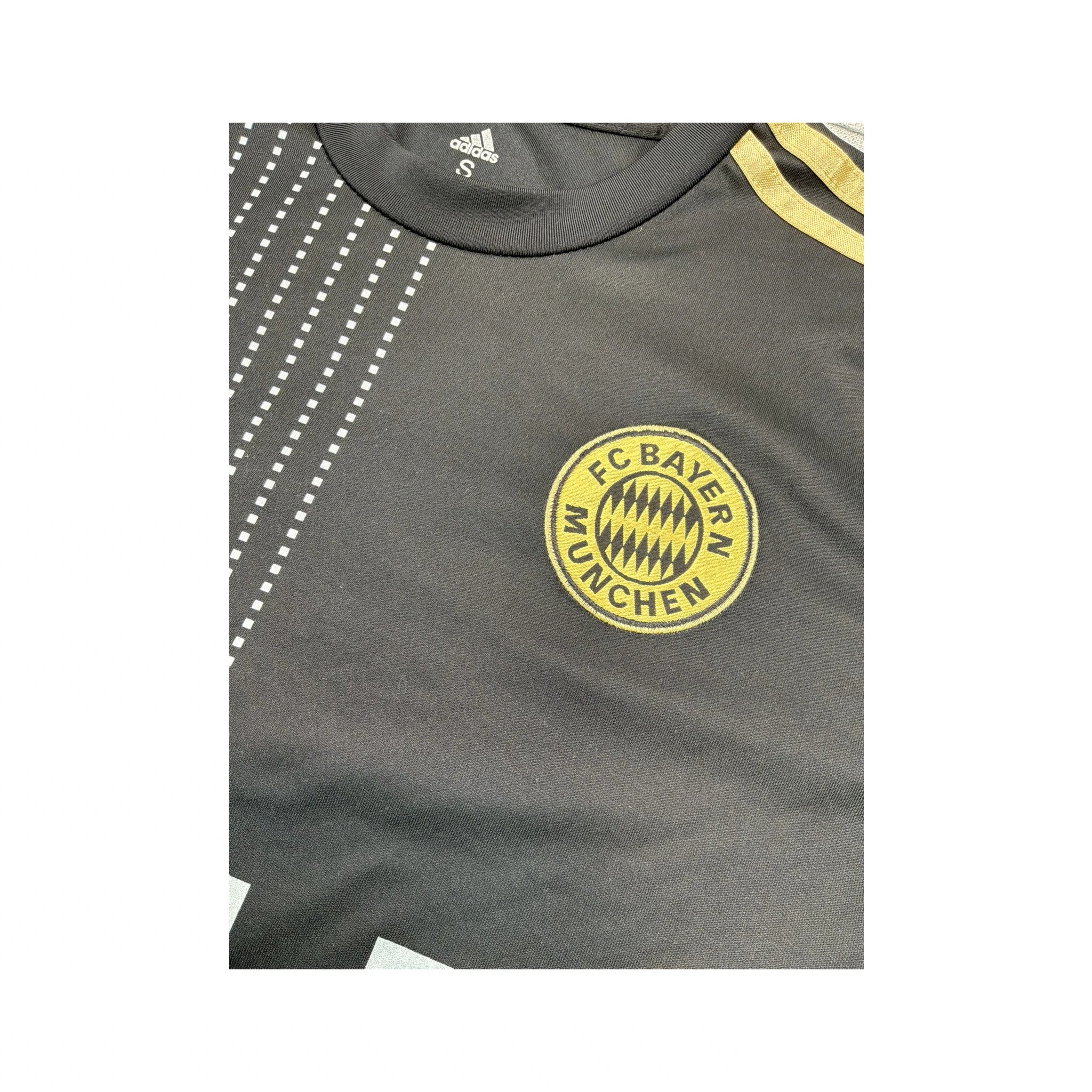 adidas FC Bayern Munchen Lewandowski 9 Black Gold Soccer Jersey T-shirt
