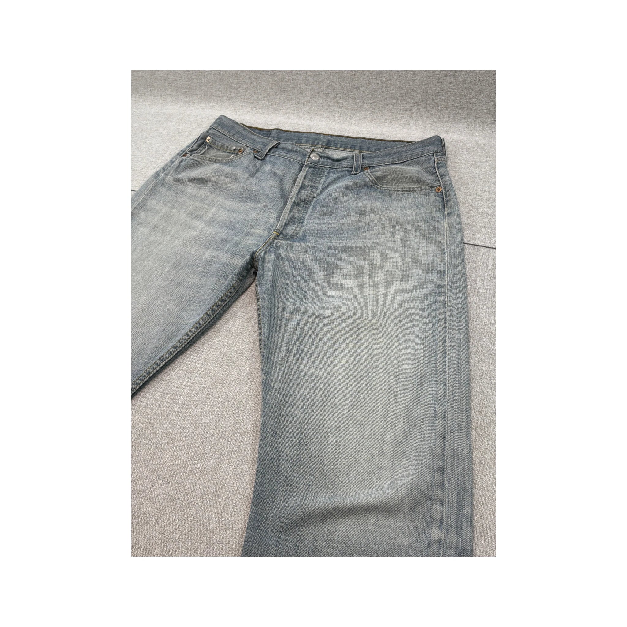 Levi’s 501 Light Wash Denim Jeans