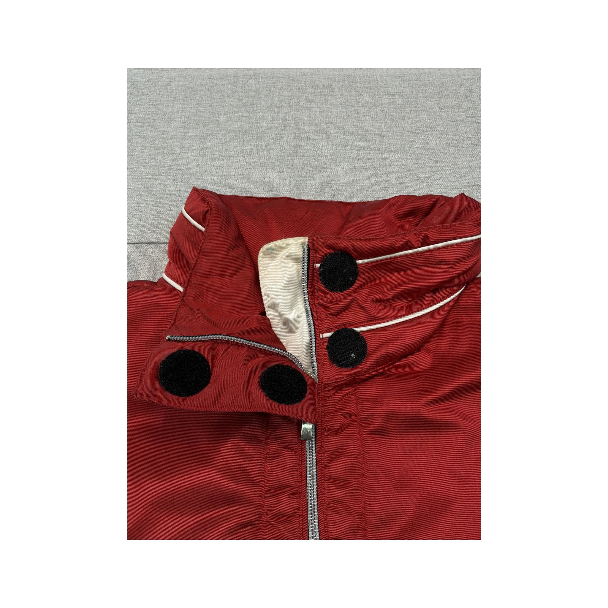 Nikita Vintage Red White Ski Jacket (Smartsizer)