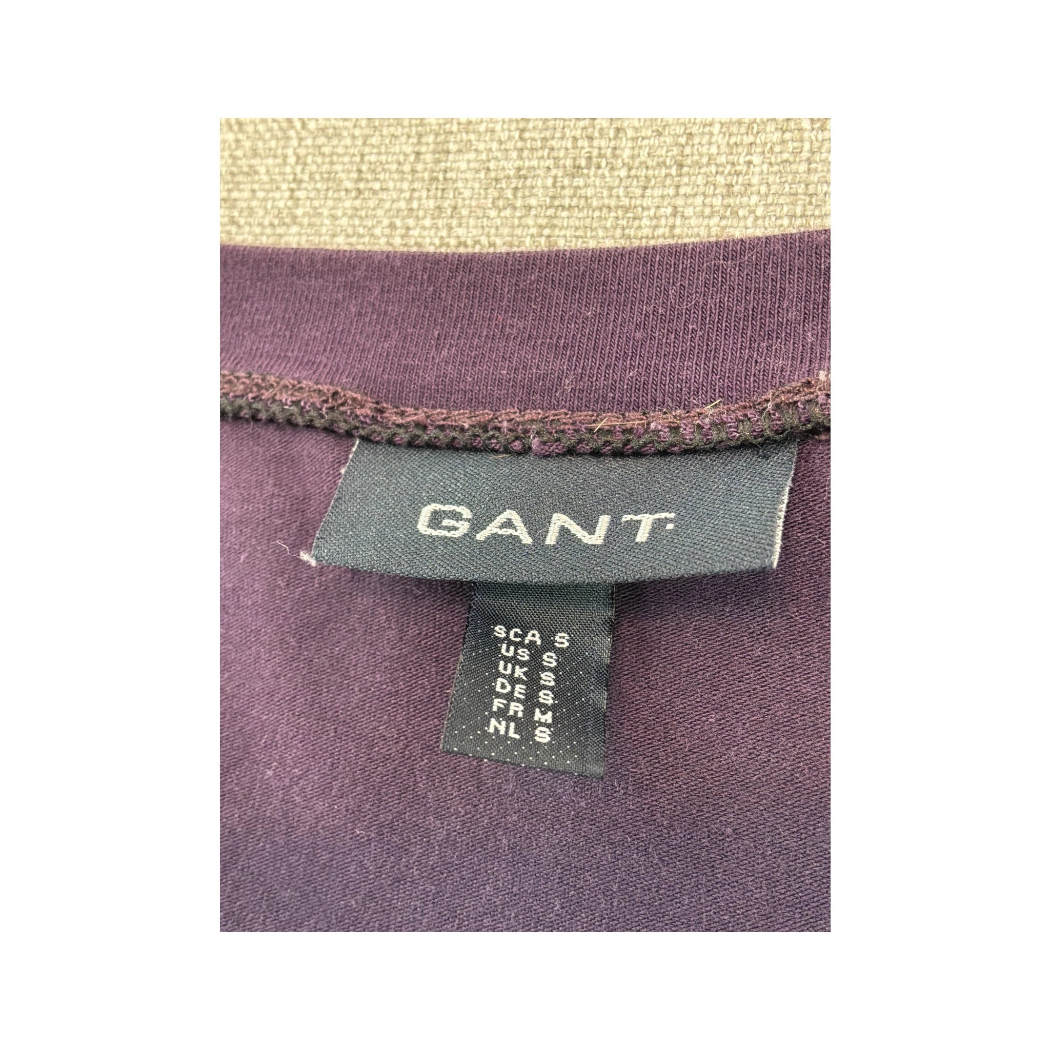 T-shirt GANT Elliot de Manga Comprida com logótipo de Tachas