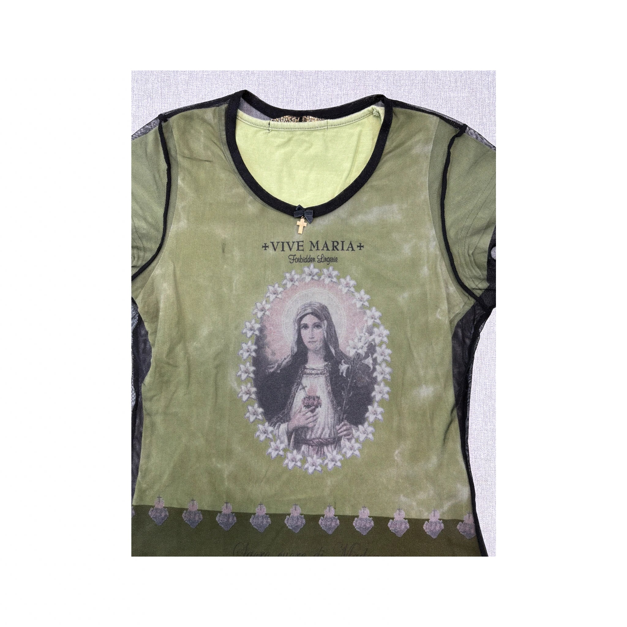 T-shirt Vive Maria em Rede com a Virgem Maria