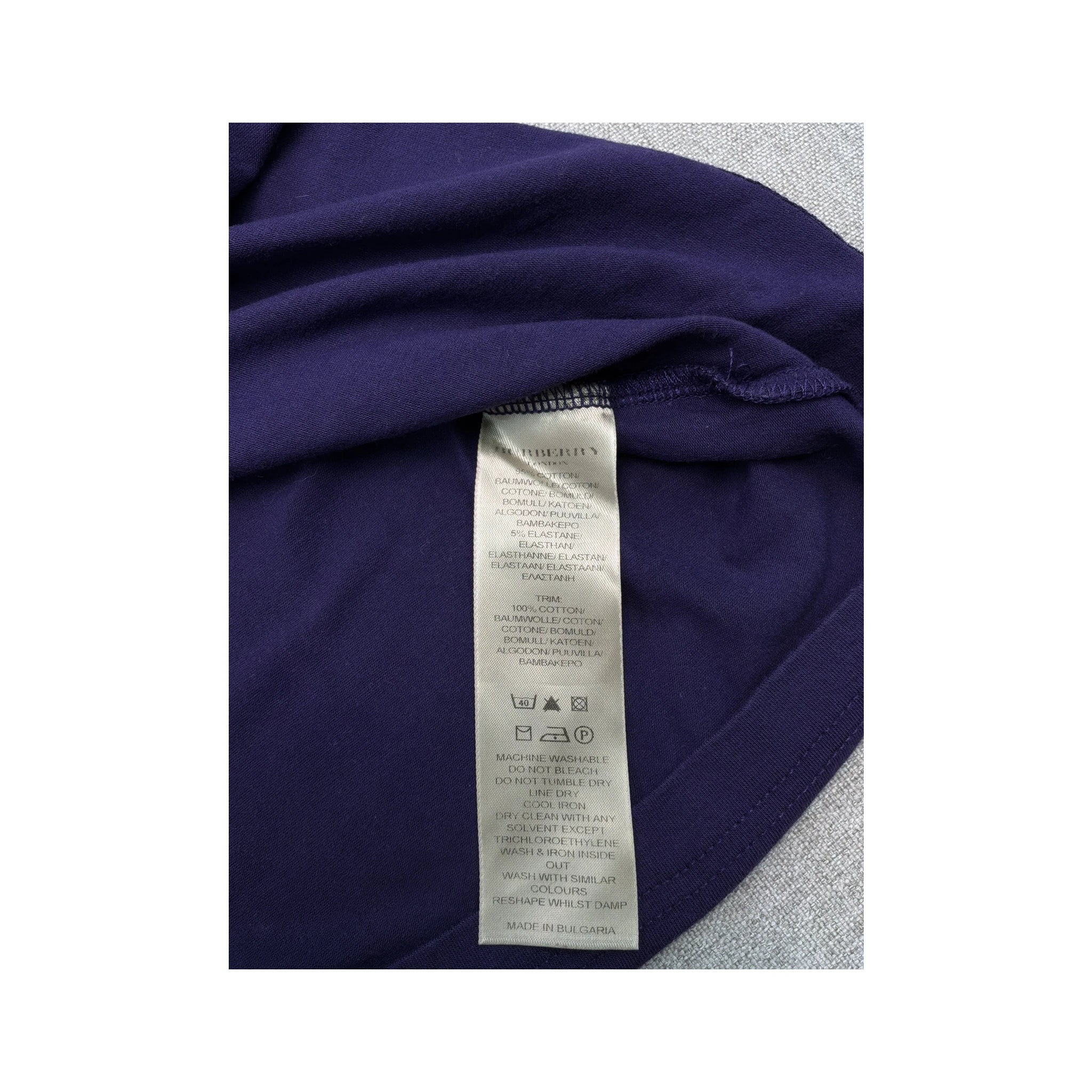 T-shirt Henley Burberry London com Nova Check nos Ombros