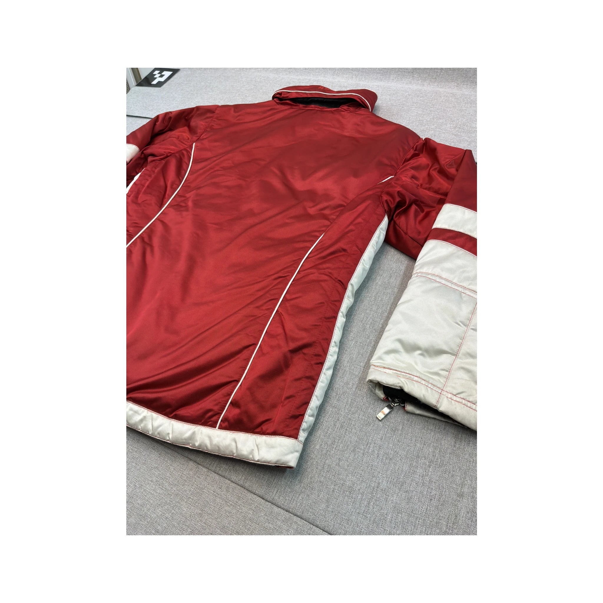 Nikita Vintage Red White Ski Jacket (Smartsizer)
