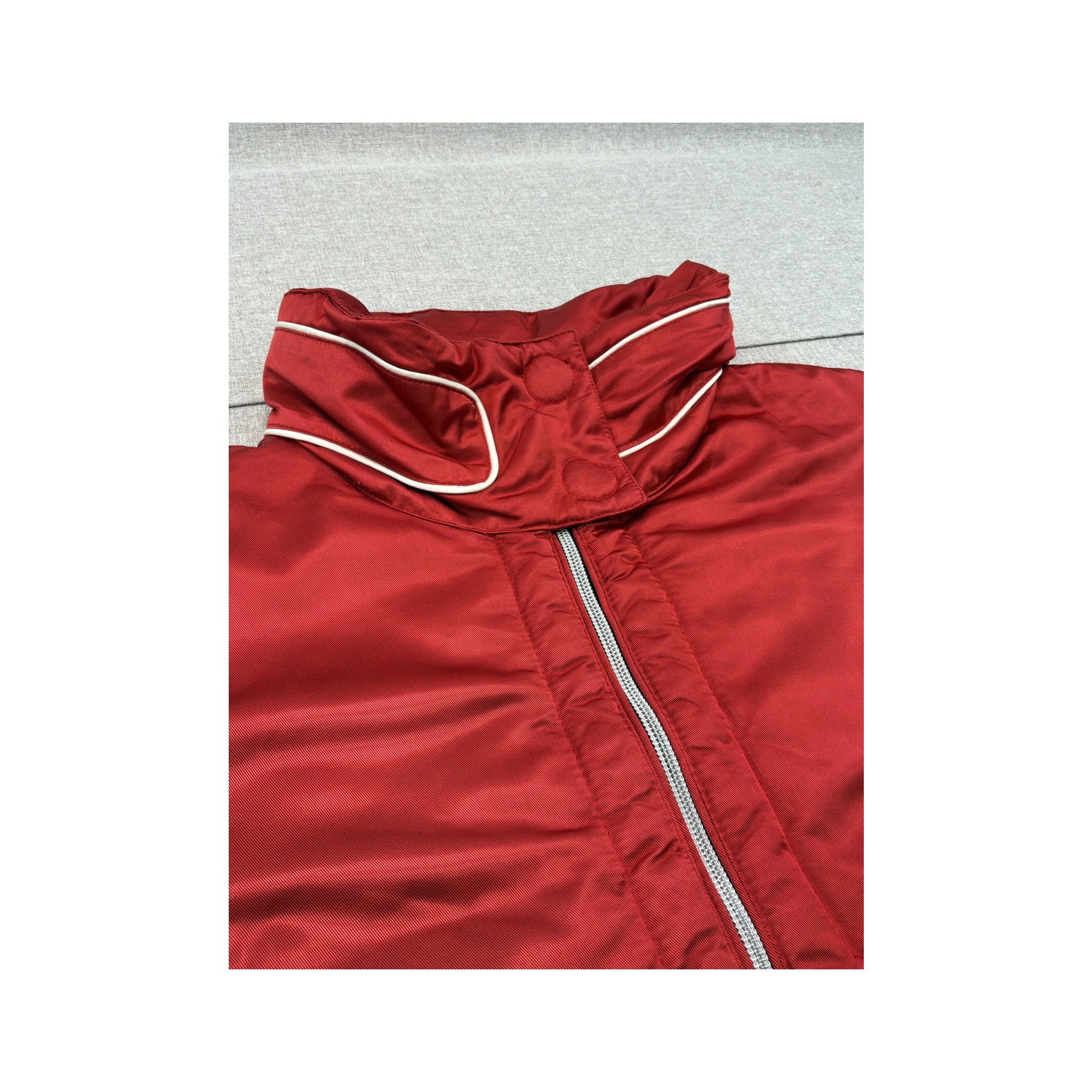Nikita Vintage Red White Ski Jacket (Smartsizer)