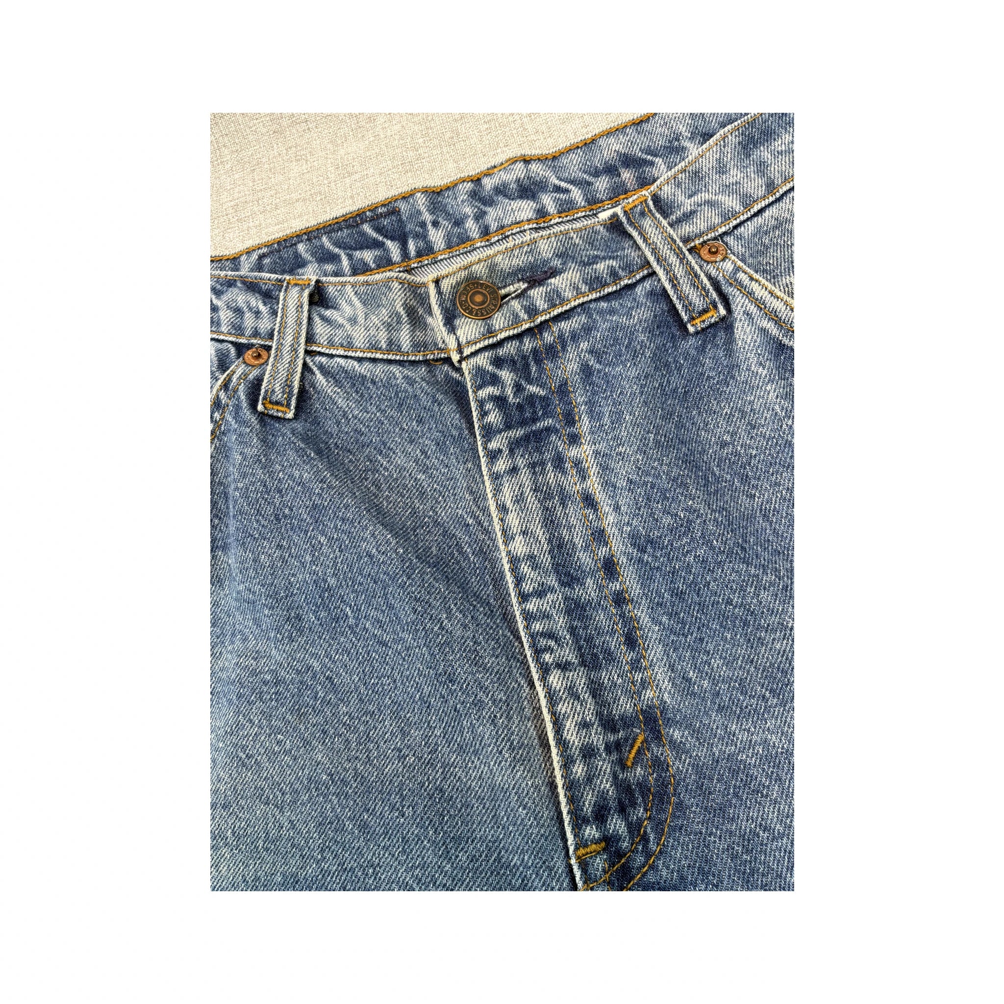 Levi's 505 Light Wash Cotton Jeans