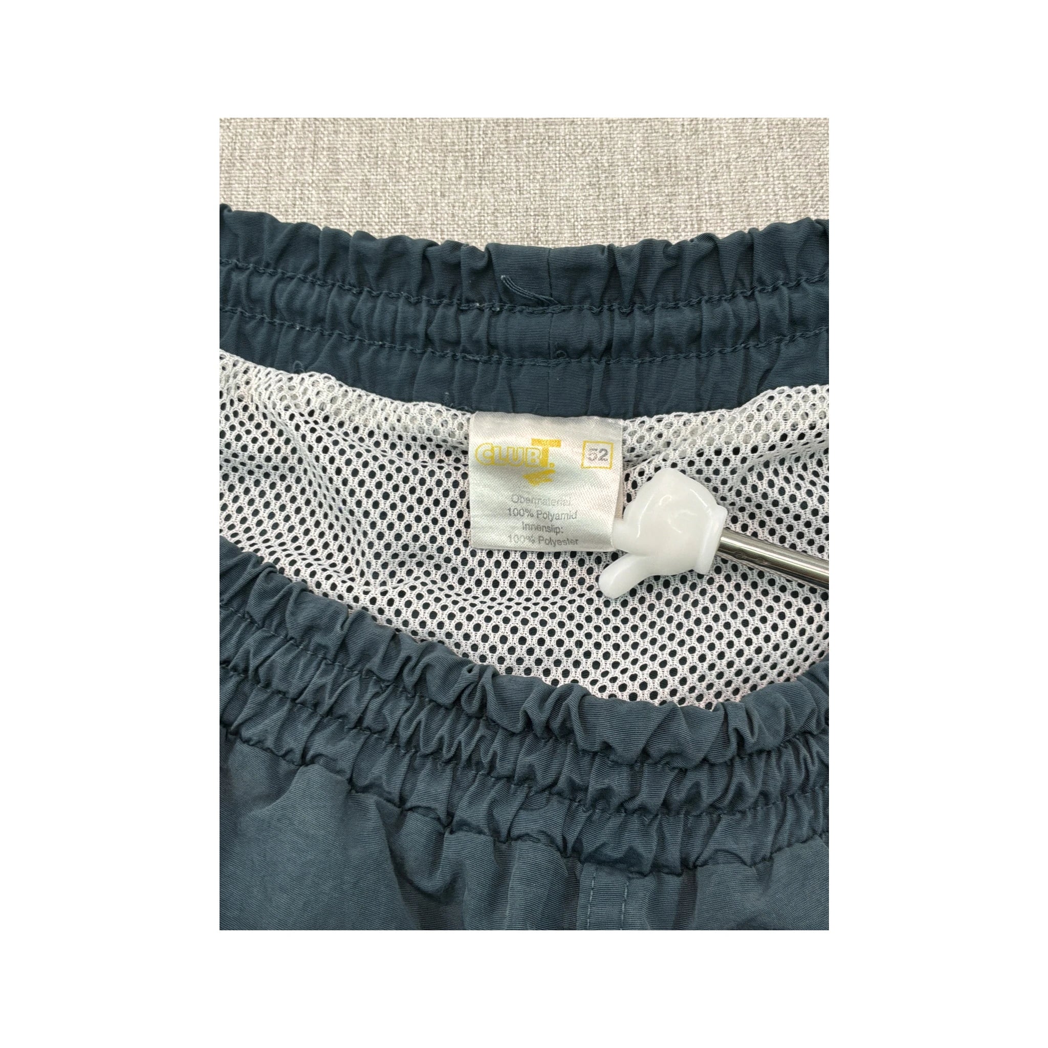 Retro Curved Contrast Piping Athletic Track Shorts