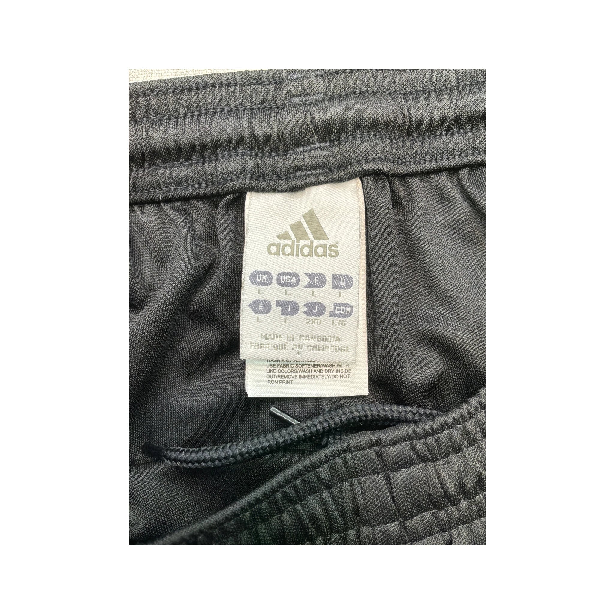 Calções desportivos adidas ClimaLite com logótipo