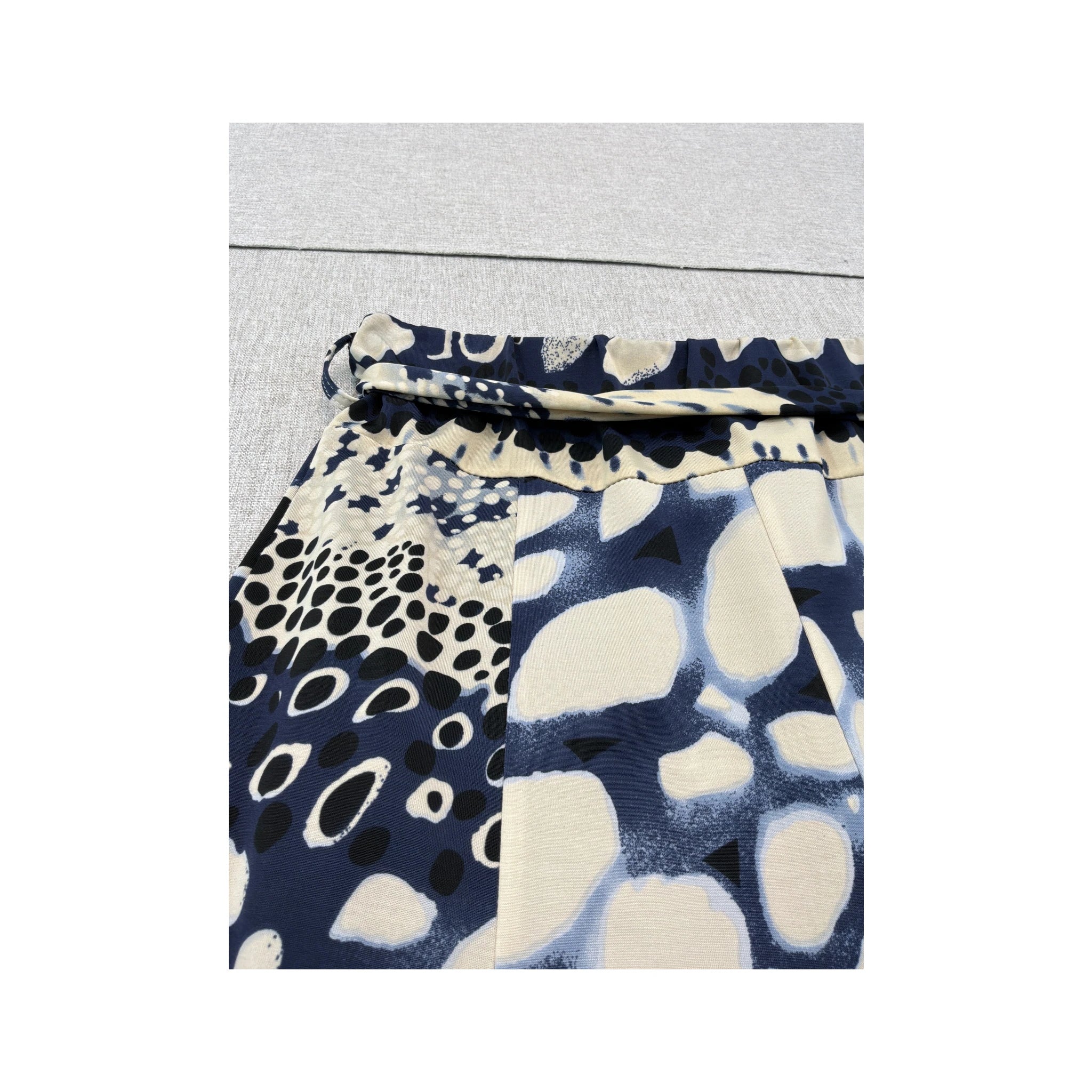 Abstract Print Tie Waist Skirt
