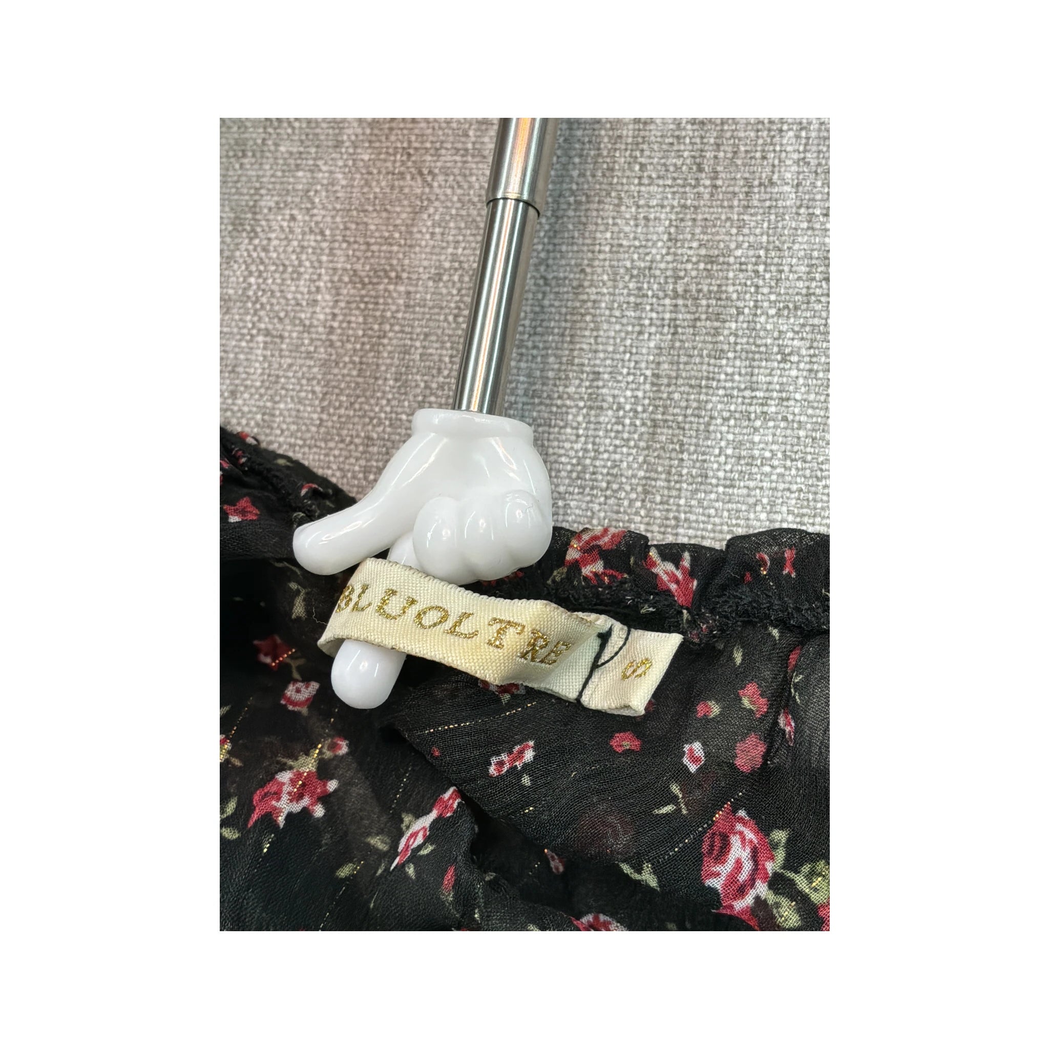 Top de alças Bluoltre floral com Acabamento em renda