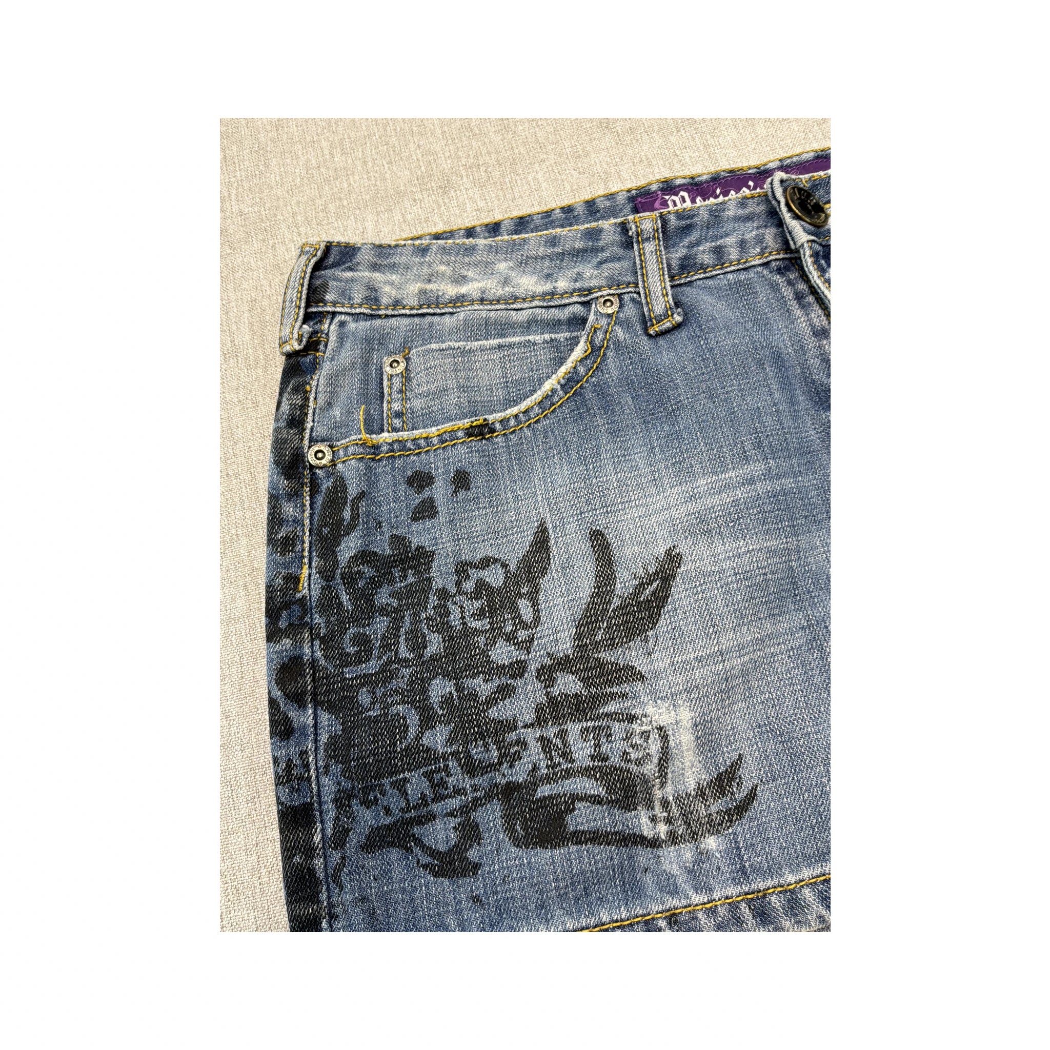 Mini saia Monica's Jeans em ganga com estampado floral