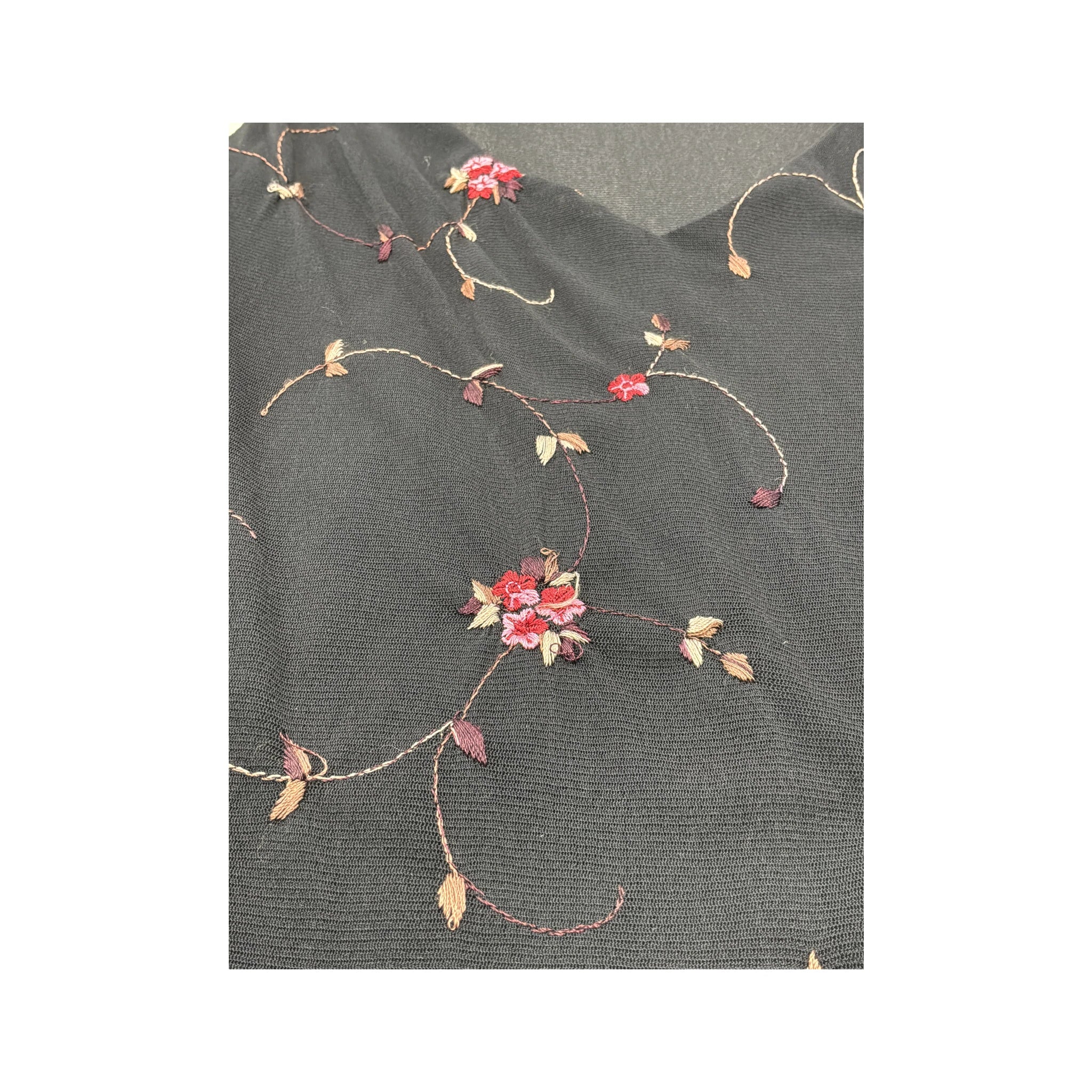 Top de alças Transparente Bordado floral com decote em V
