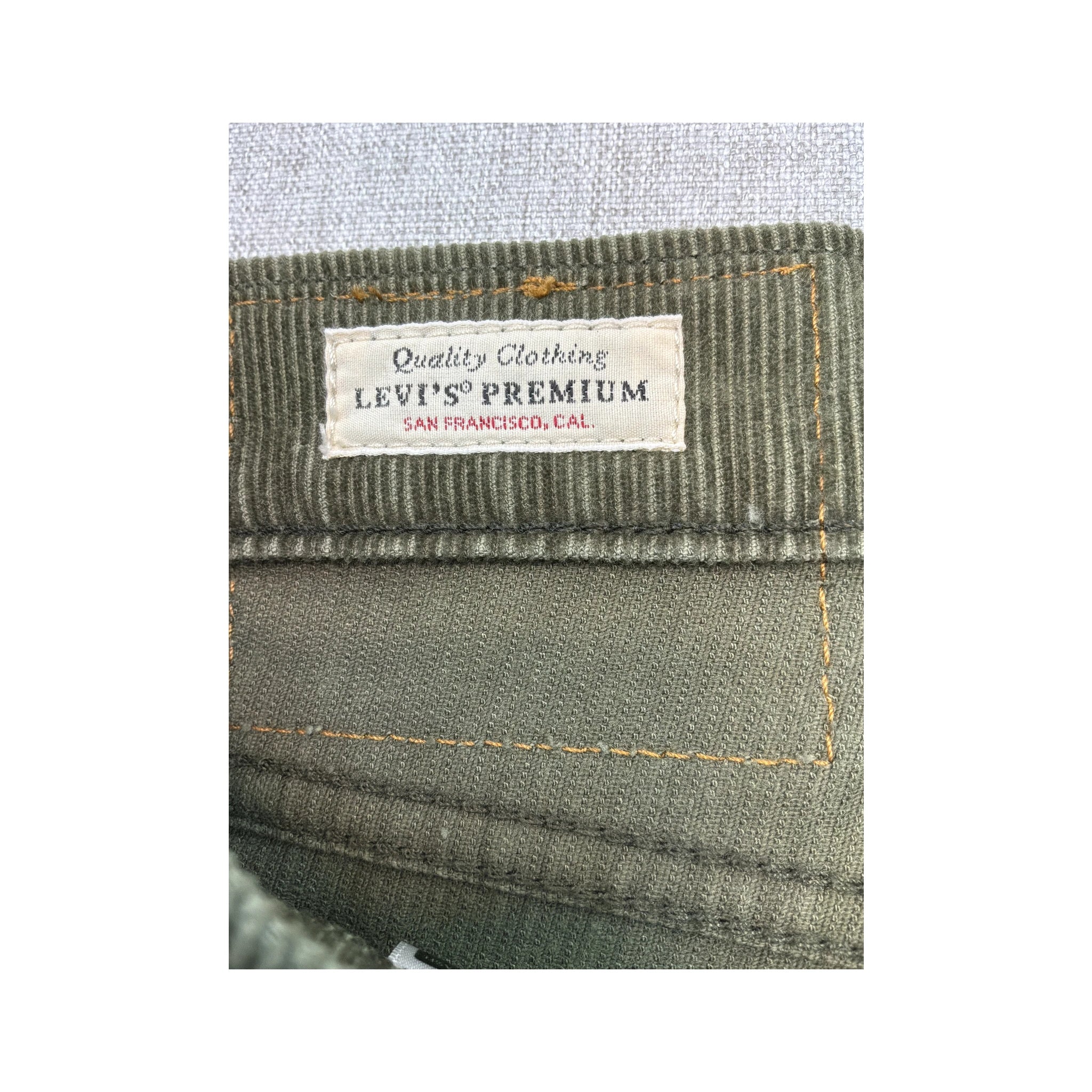 Calças Levi's 511 em Bombazine Verde-tropa de Corte slim Direito