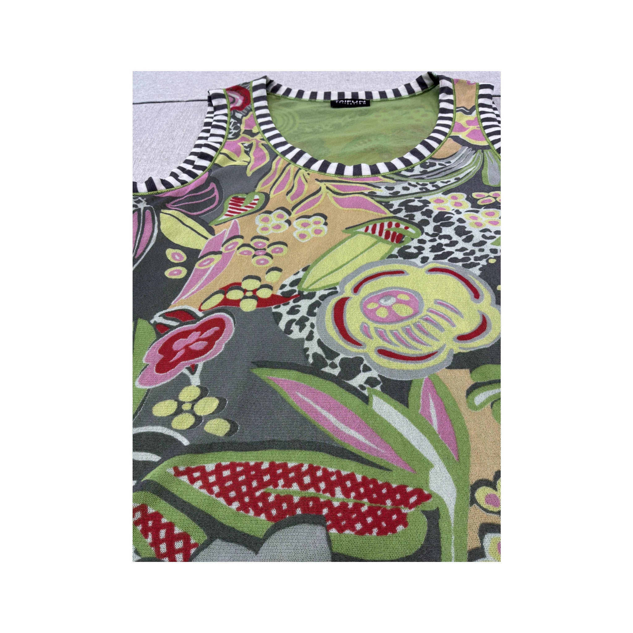 Top de alças Taifun Collection com estampado floral abstrato
