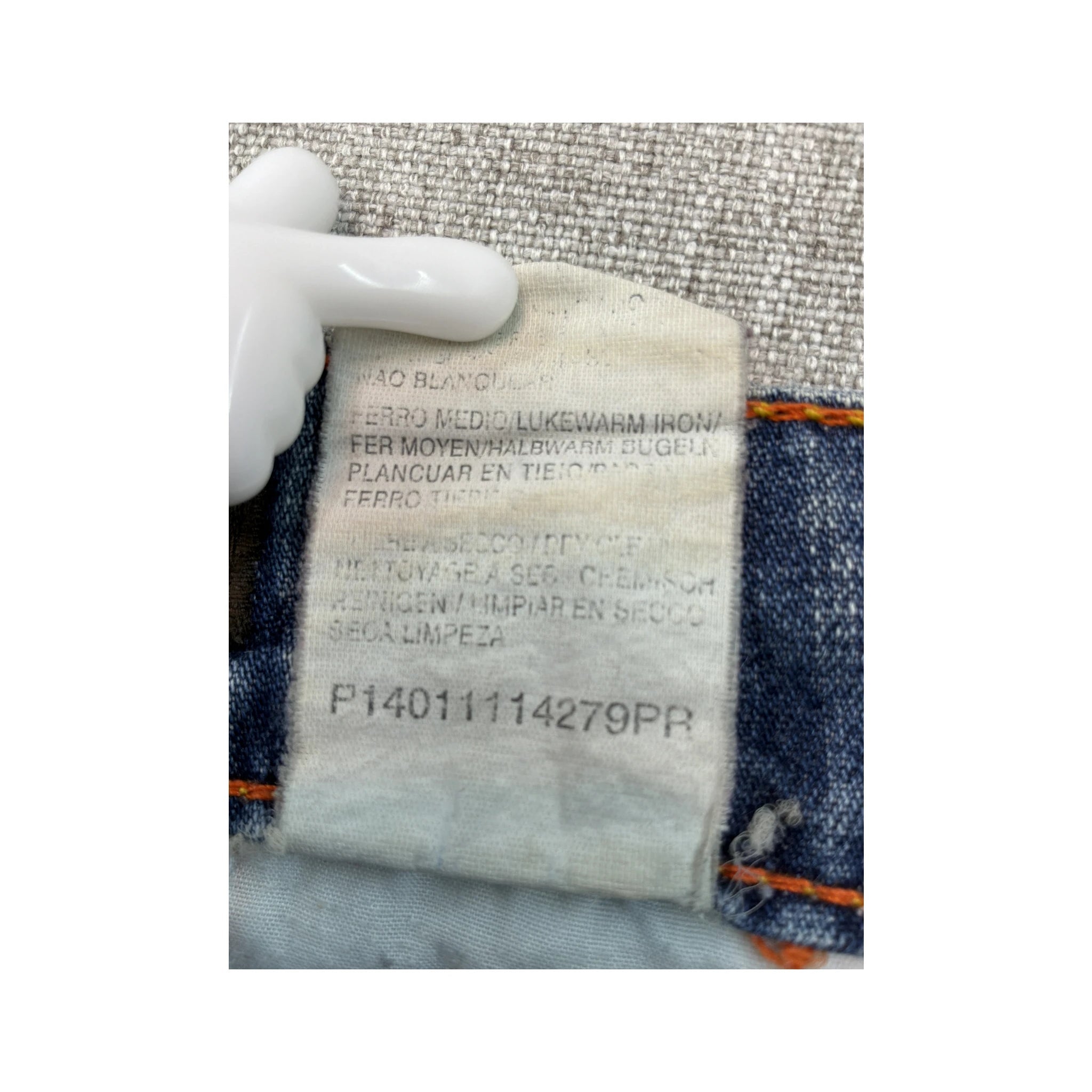 Mini saia Phard em ganga Lavada com Detalhes de Bolsos utilitários