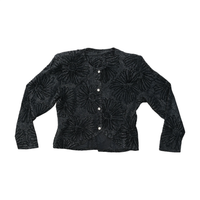 Blusa vintage preta em Viscose Texturada Brilhante com estampado floral