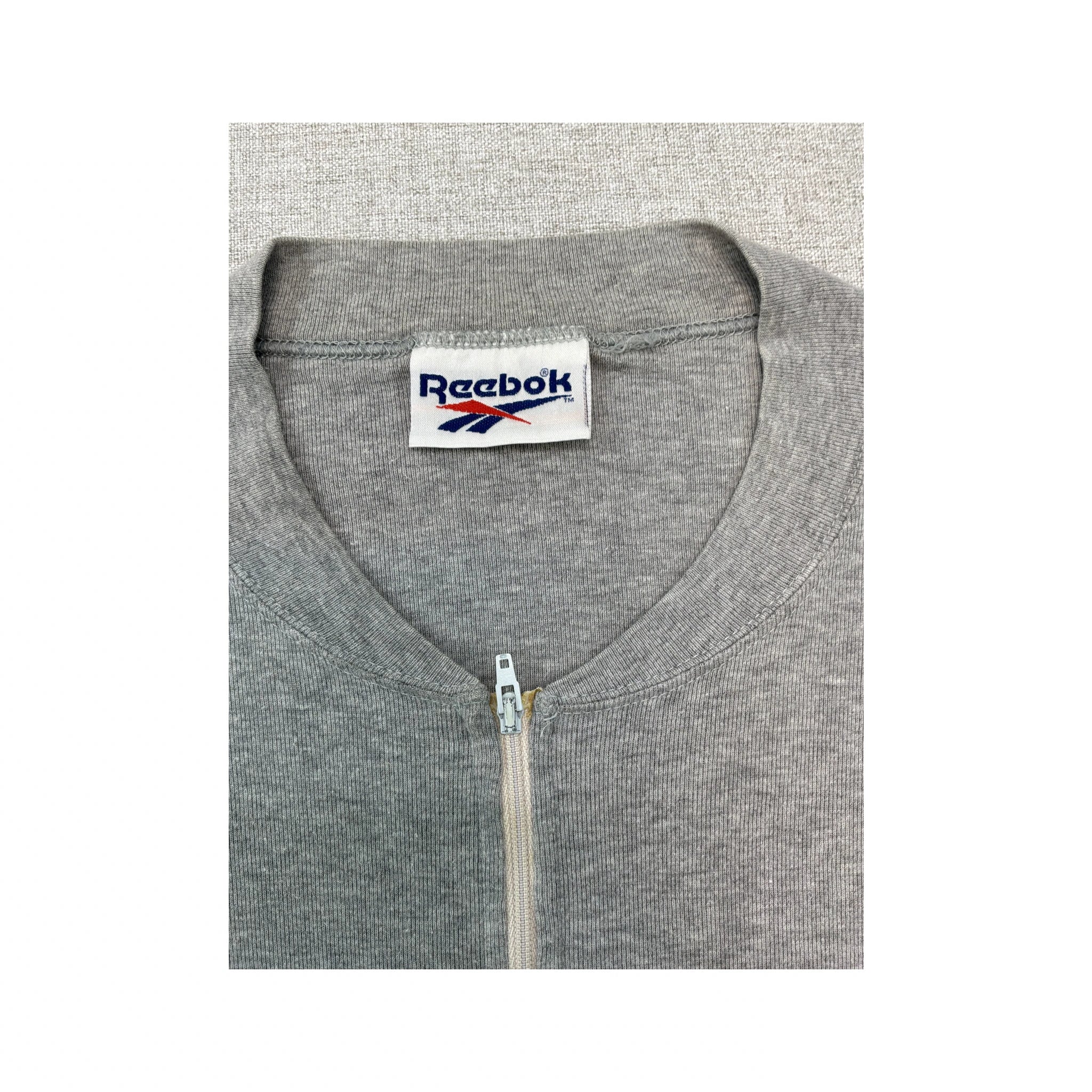 Camisa Reebok vintage de Manga Comprida com logótipo Bordado e Meio Fecho