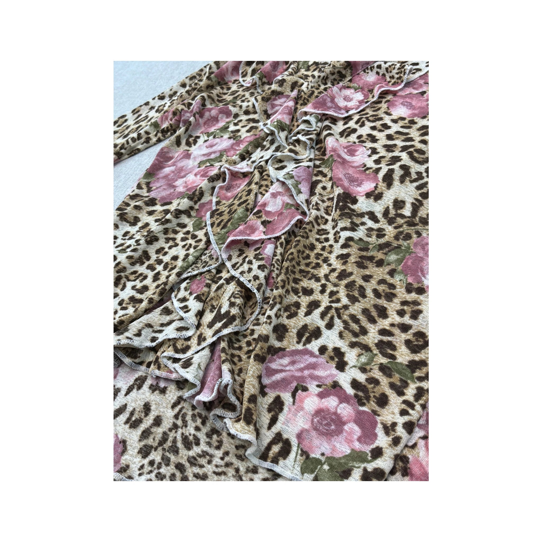 Blusa vintage de Manga de Sino com Folhos e estampado de Leopardo e rosas
