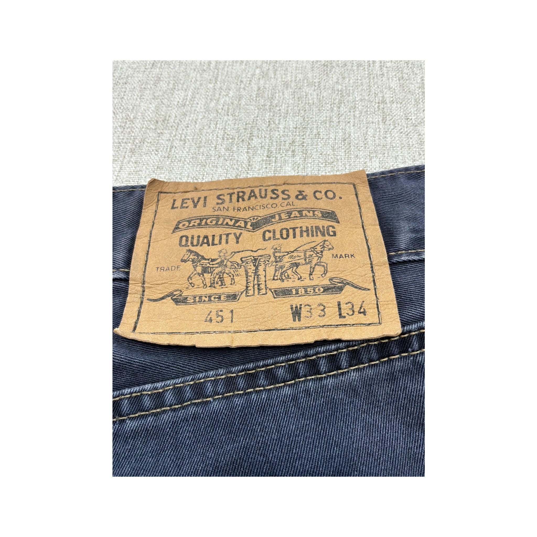 Calças de ganga Levi’s 451 em ganga de Lavagem Escura