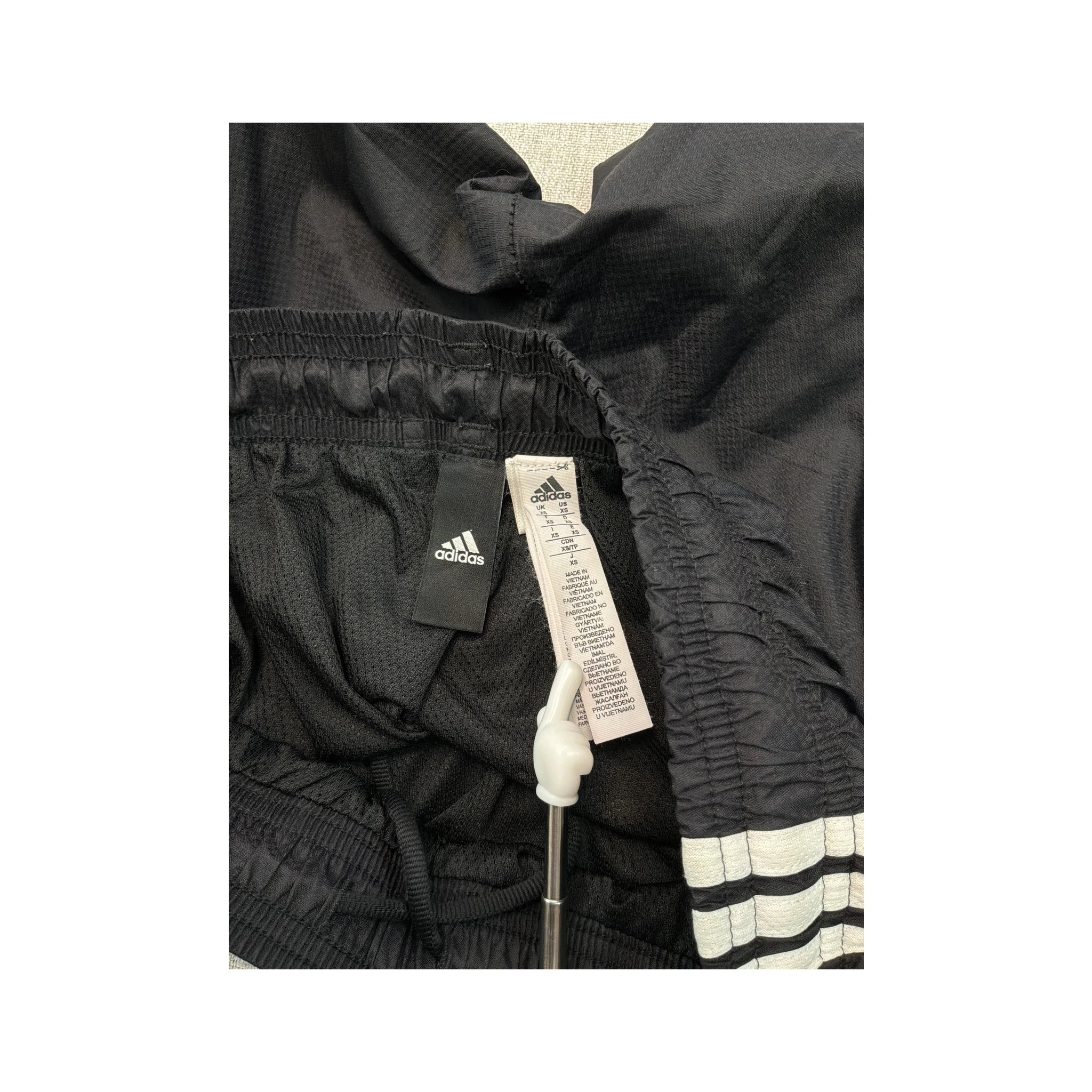 Adidas 3-Stripes Embroidered Logo Ankle Zip Woven Track Pants (SMARTSIZER ERRADO)