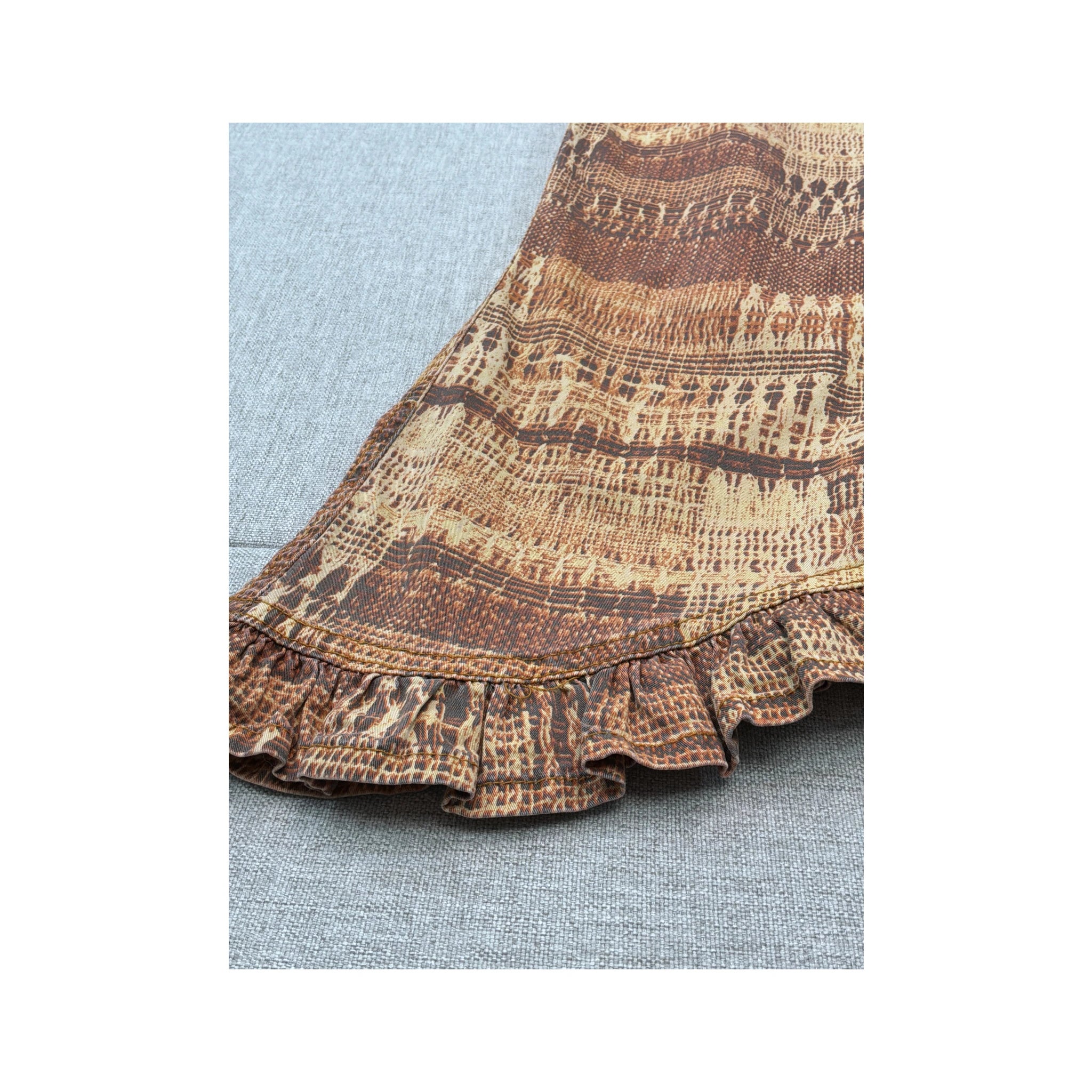 C.Ria Abstract Print Ruffle Hem Cropped Pants
