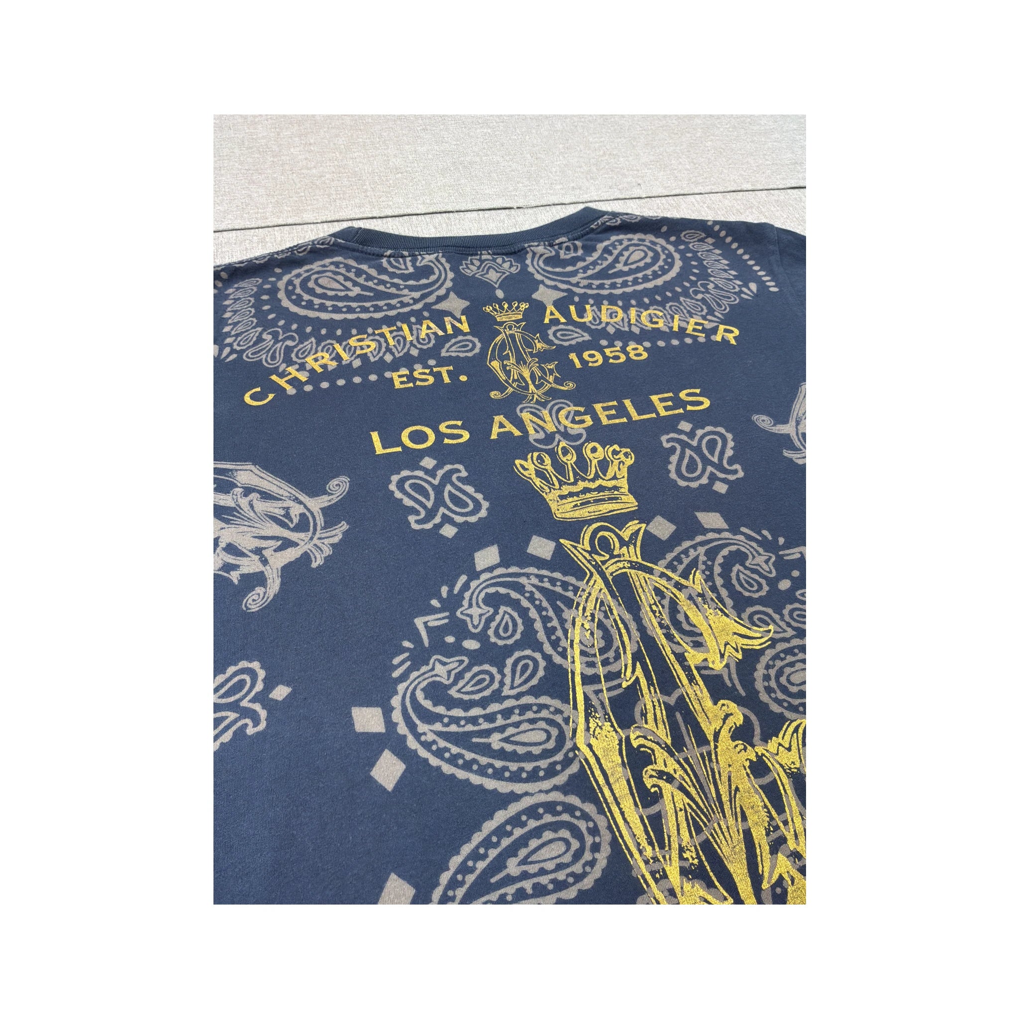 T-shirt Christian Audigier com strass e estampado de Caveira e rosa