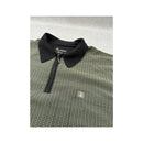 Camisa Armas com Micro Quadrados e gola com Fecho