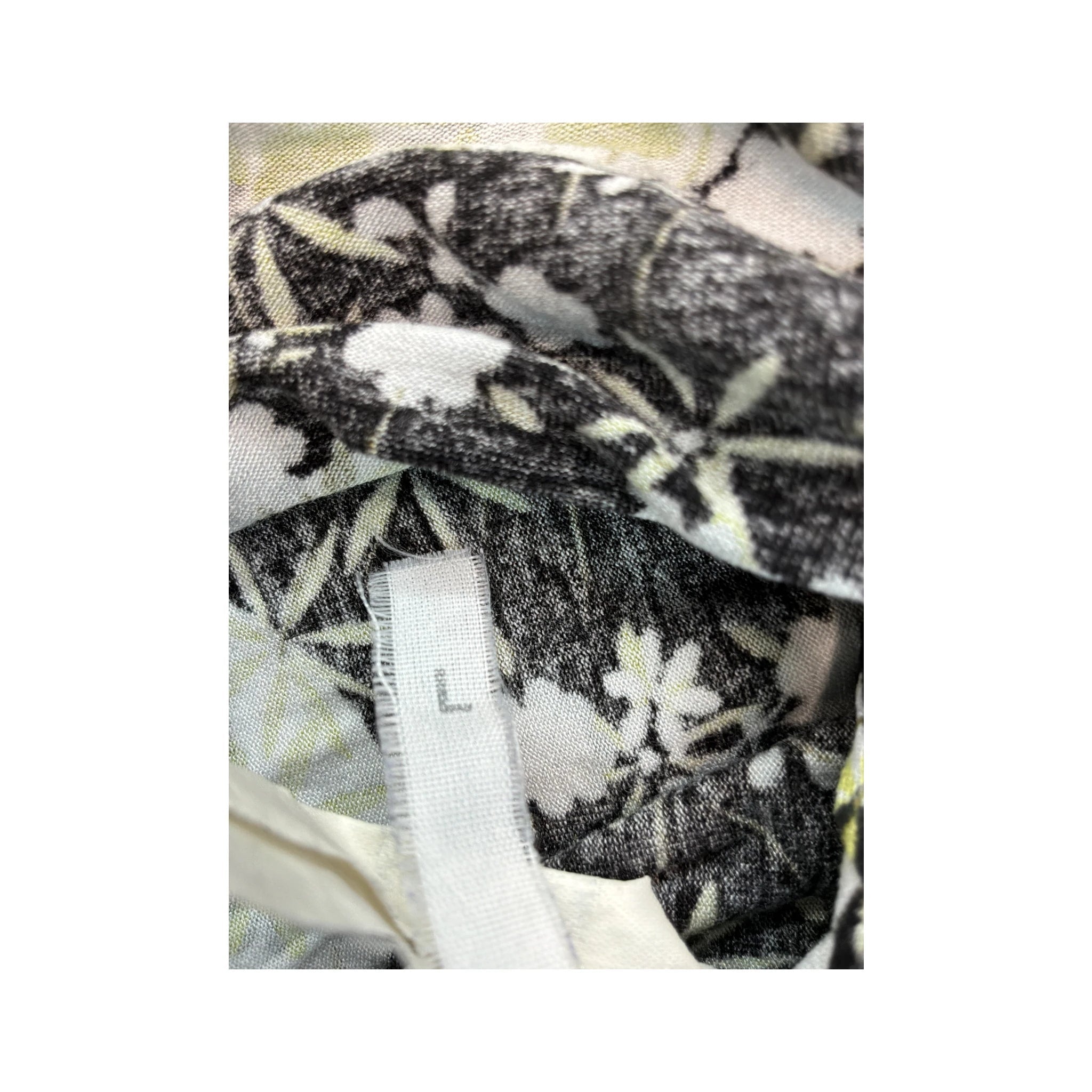 Black Floral Lace-Trim Camisole Top (Size L)