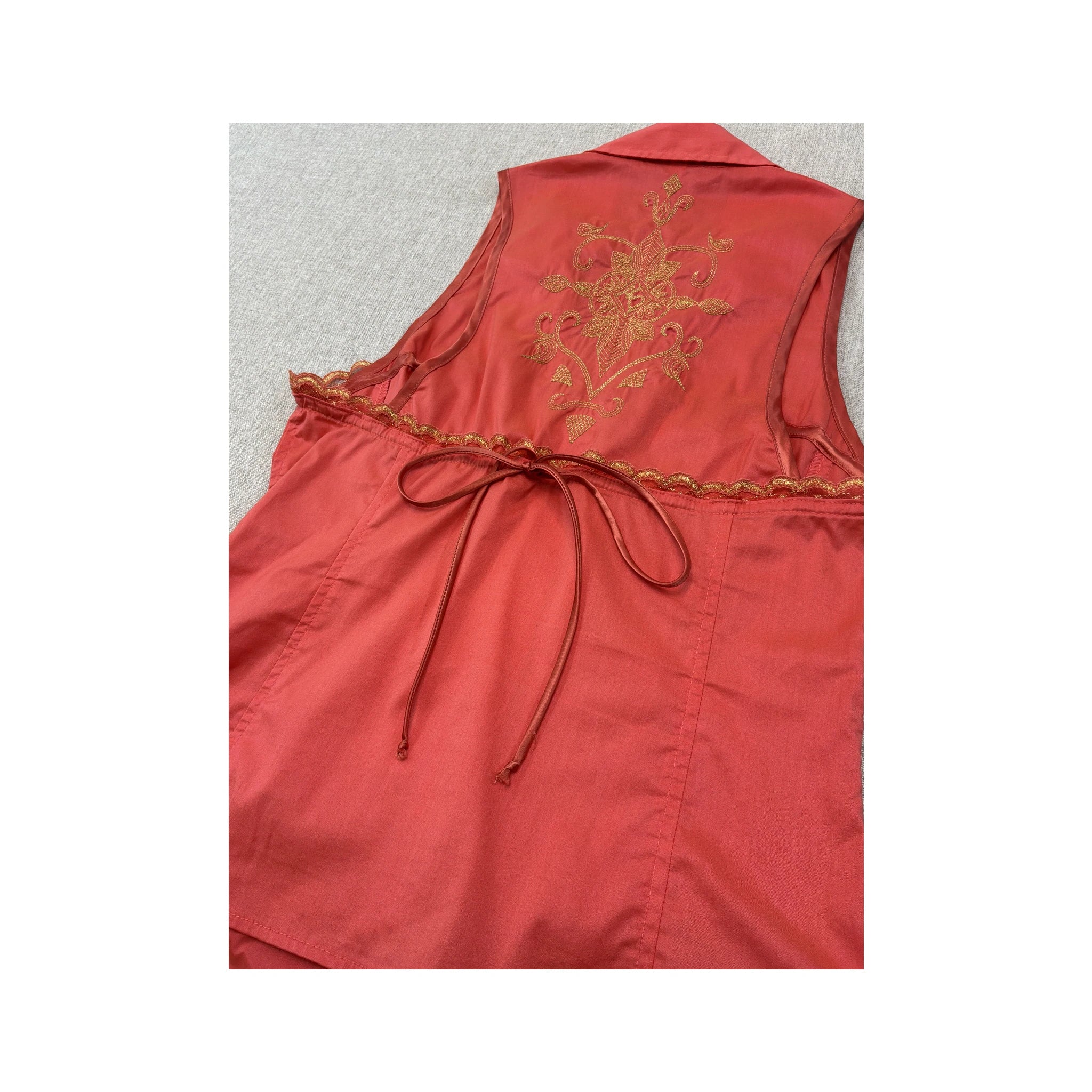 ANA SOUSA Embroidered Metallic Appliqué Sleeveless Button-Up Blouse
