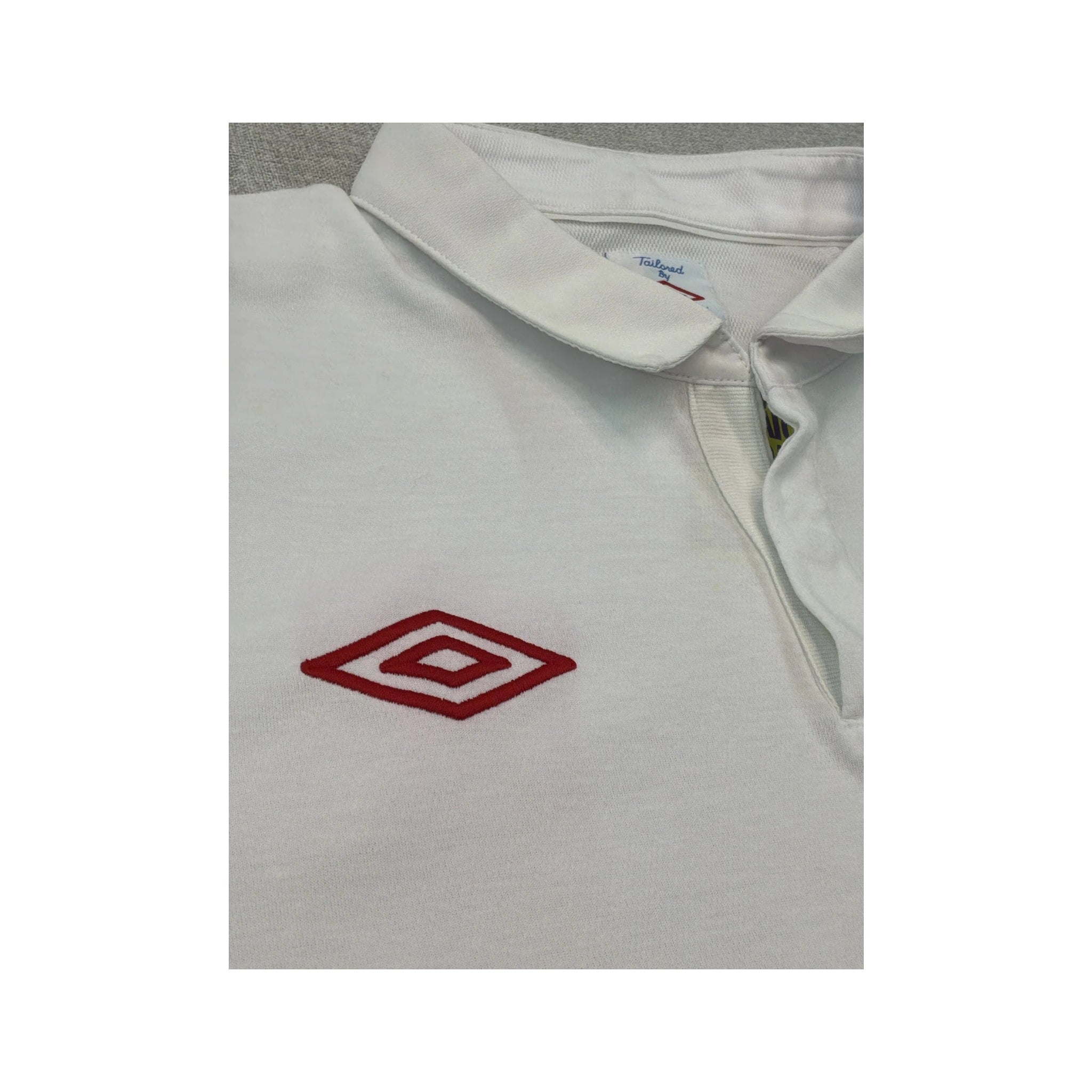 Umbro England Embroidered Crest Football Polo Shirt